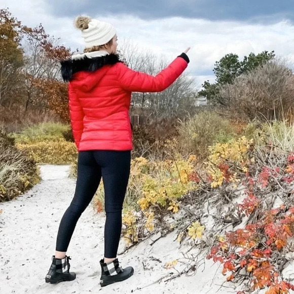 Red Nautical Puffer Coat - Picture 3 of 8